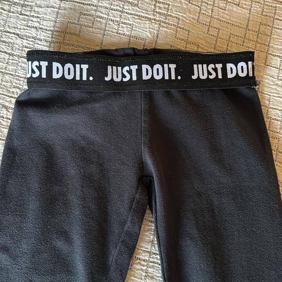 Nike Leggings - Picture 3 of 6